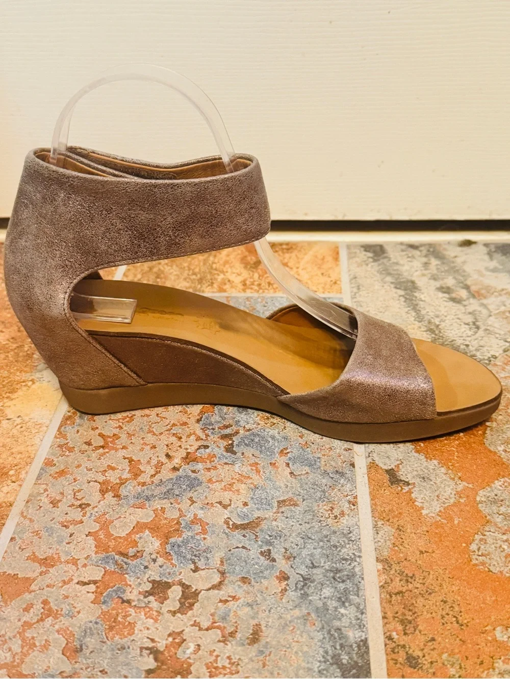 Fabulous Paul Green Tammy Metallic Gold BrushedSuede Wedge Velcro Closure Sandal